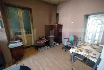 Casa renovabila, 120 mp utili ,teren 300 mp intravilan,zona - 3