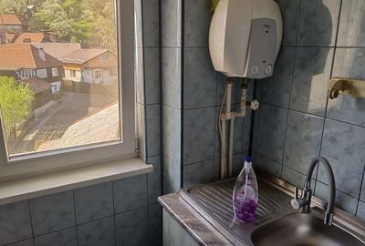 Apartament cu 3 camere în Petrila - 8