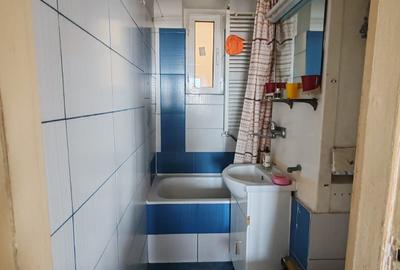 Sala Palatului 3 camere cu vedere superba nerenovat - 3