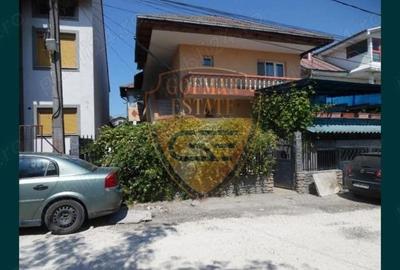 Inchiriere vila Agigea, 8 camere, 2 bucatarii per etaj, 5 bai, pretul pe CAMERA