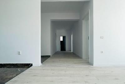 Casă cu 4 camere cu Teren 510 Mp în Balotești - 5