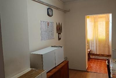 Apartament cu 3 camere decomandat în Central - 4