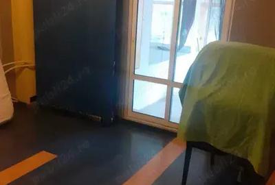 Vand doua apartamente legate in Tecuci cu spa?iu comercial - 4