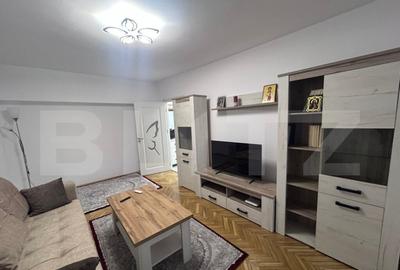 Apartament de inchiriat, cu 2 camere, 54 mp, zona ultracentr - 2