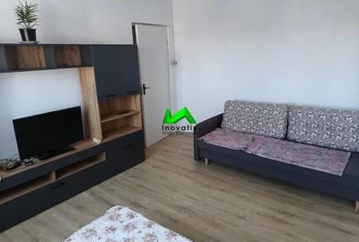 Apartament cu 3 camere, mobilat în Hipodrom 2
