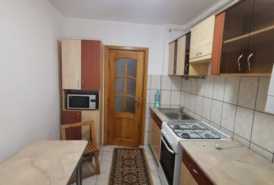 Apartament 2 camere zona Uvertura Mall etaj 1 - 5