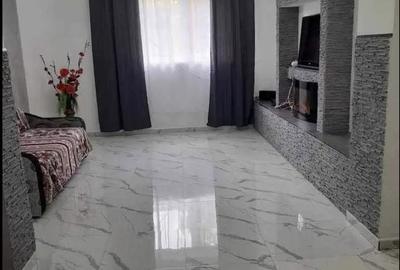 Apartament cu 3 camere decomandat în Gara de Nord