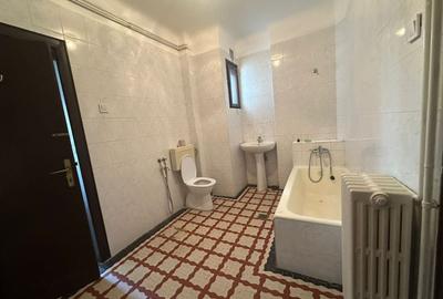 Apartament cu 4 camere circular în Banu Manta - 9