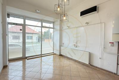 Spațiu comercial, de 30 mp, în Central - 3