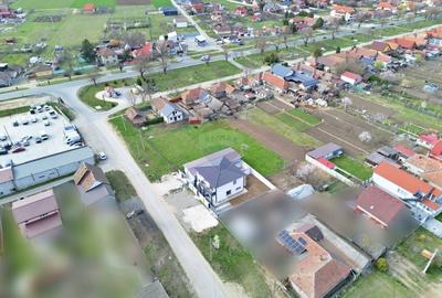 Casă cu 5 camere cu Teren 382 Mp în Zimandcuz - 2