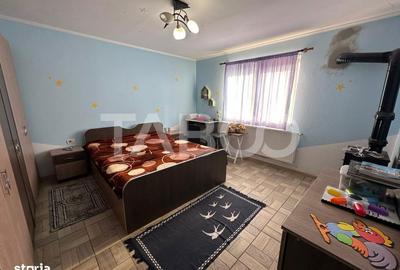 Casă cu 3 camere cu Teren 300 Mp în Hârseni - 2