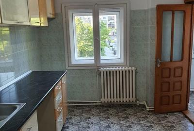 Apartament cu 3 camere decomandat în Uiești - 3