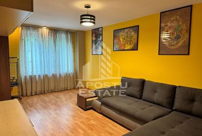Apartament cu 3 camere si 2 bai, zona Circumvalatiunii, Decomandat - 1