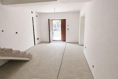Casă cu 4 camere în Vișani - 11