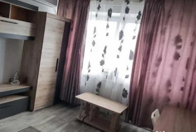 Garsonieră semidecomandată în Tractorul