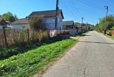 Teren de 5381 mp, în Văcarea - 2