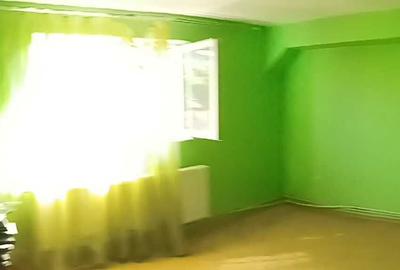 Casă cu 4 camere decomandat cu Teren 1000 Mp în Central - 8