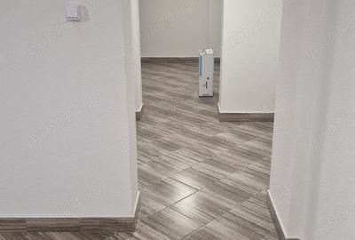 Casă cu 6 camere cu Teren 220 Mp în Central - 1