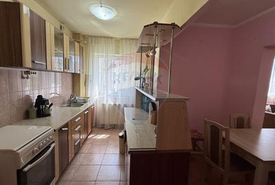 Apartament cu 2 camere semidecomandat, mobilat în Decebal - 6
