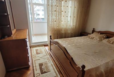 Apartament cu 3 camere decomandat, mobilat în Dacia - 4