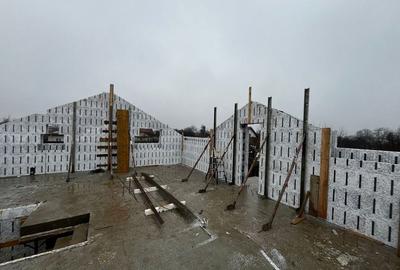 Casă cu 4 camere în Central - 2