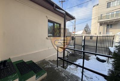 Casa 3 camere, Faleza Nord, 2 parcari, semidecomandata, curte, centrala gaz, A/C - 1