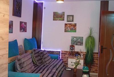 Garsonieră semidecomandată în Scornicești - 1