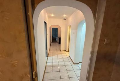 Apartament cu 3 camere decomandat în Obor - 7