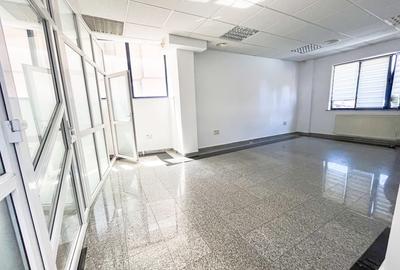 Spațiu comercial, de 80 mp, în Ultracentral - 3
