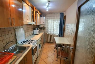 Proprietar vând apartament 2 camere, mobilat complet -  Stefan cel Mare Bistrița - 1