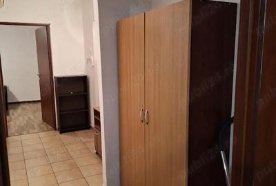 Apartament cu 2 camere decomandat în Calea București - 2