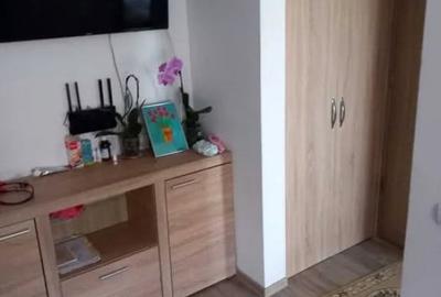 Apartament cu 4 camere decomandat în Vest - 3