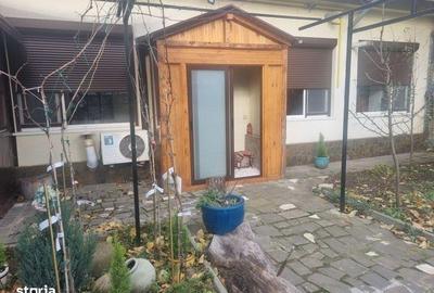 Casă cu 3 camere cu Teren 120 Mp în Central - 1