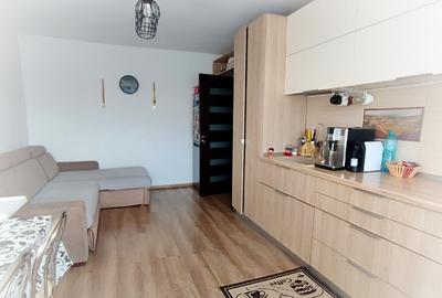 Apartament 3 camere-decomandat, zona Bulevardul Bucure?ti - 2