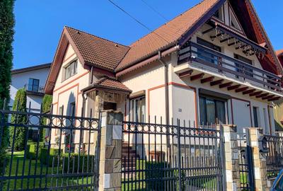 Vilă de lux, vedere superbă la munte, P+M, teren 456 mp, Bușteni Vilă de lux, vedere superbă la munte, P+M, teren 456 mp, Bușteni - 1