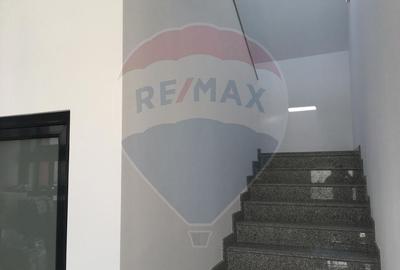 Spatiu comercial de 600mp de inchiriat in zona Central pe 2 niveluri - 14