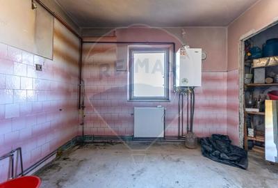 Apartament 2 camere/ 2 balcoane/de renovat-  zona Tractorul! - 26