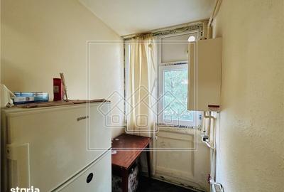 Garsonieră decomandată în Vasile Aaron - 9