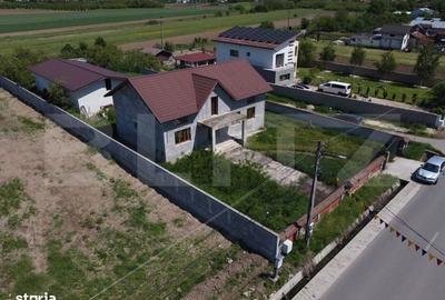 Casă cu 4 camere în Lazuri - 8