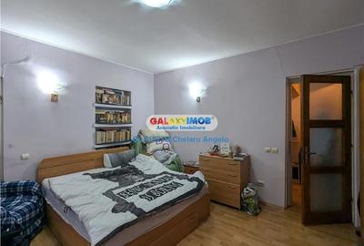 Rahova-Margeanului casa 100 mp, teren 315 mp,deschidere 13,5 ml,garaj - 16