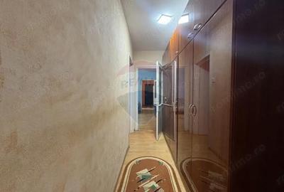 Apartament cu 4 camere semidecomandat în Mediaș - 8