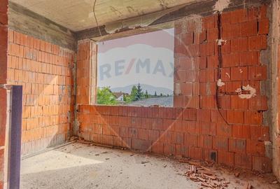 Vila cu 6 camere Harman, la rosu/Comision 0 % - 12