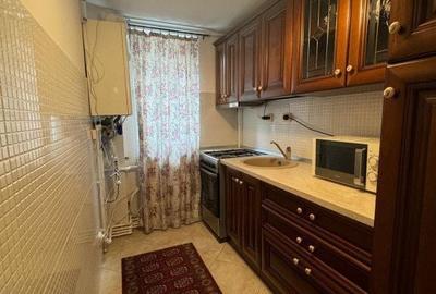 Apartament cu 3 camere decomandat în Central - 1