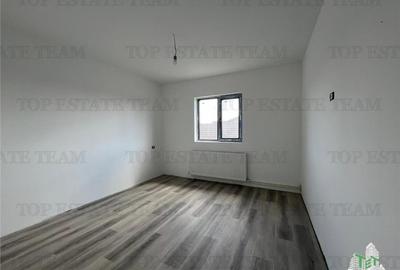 Casă cu 5 camere cu Canalizare în Lumina - 6