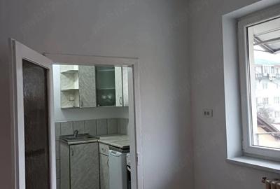 Garsonieră decomandată în Burdujeni - 4