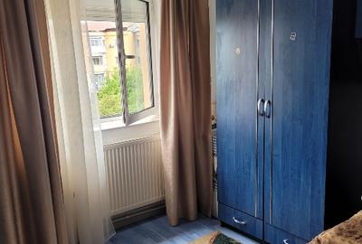 Închiriez apartament cu 2 camereîn Târgu Jiu