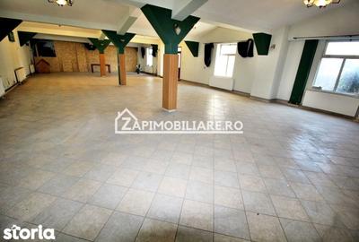 Spațiu comercial, de 200 mp, în Central