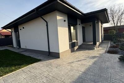 Casă cu 3 camere în Lunca Cetățuii - 2