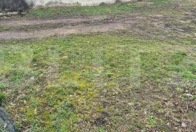 Teren de 560 mp, în 14 Mai - 1