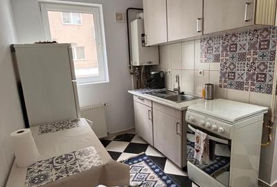 Garsonieră decomandată în Central - 4